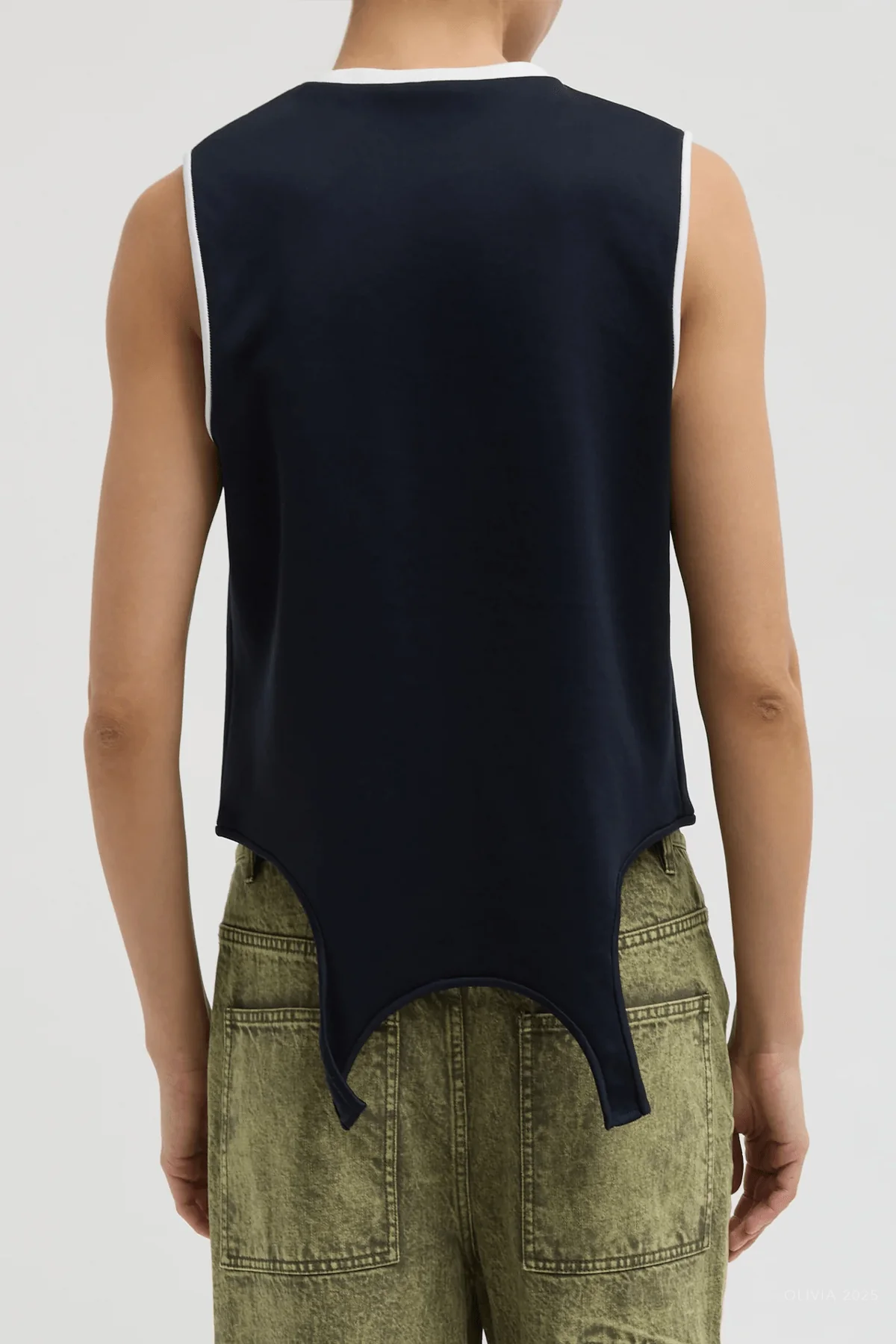 Active Knit Flip Tank in Navy - Image 3