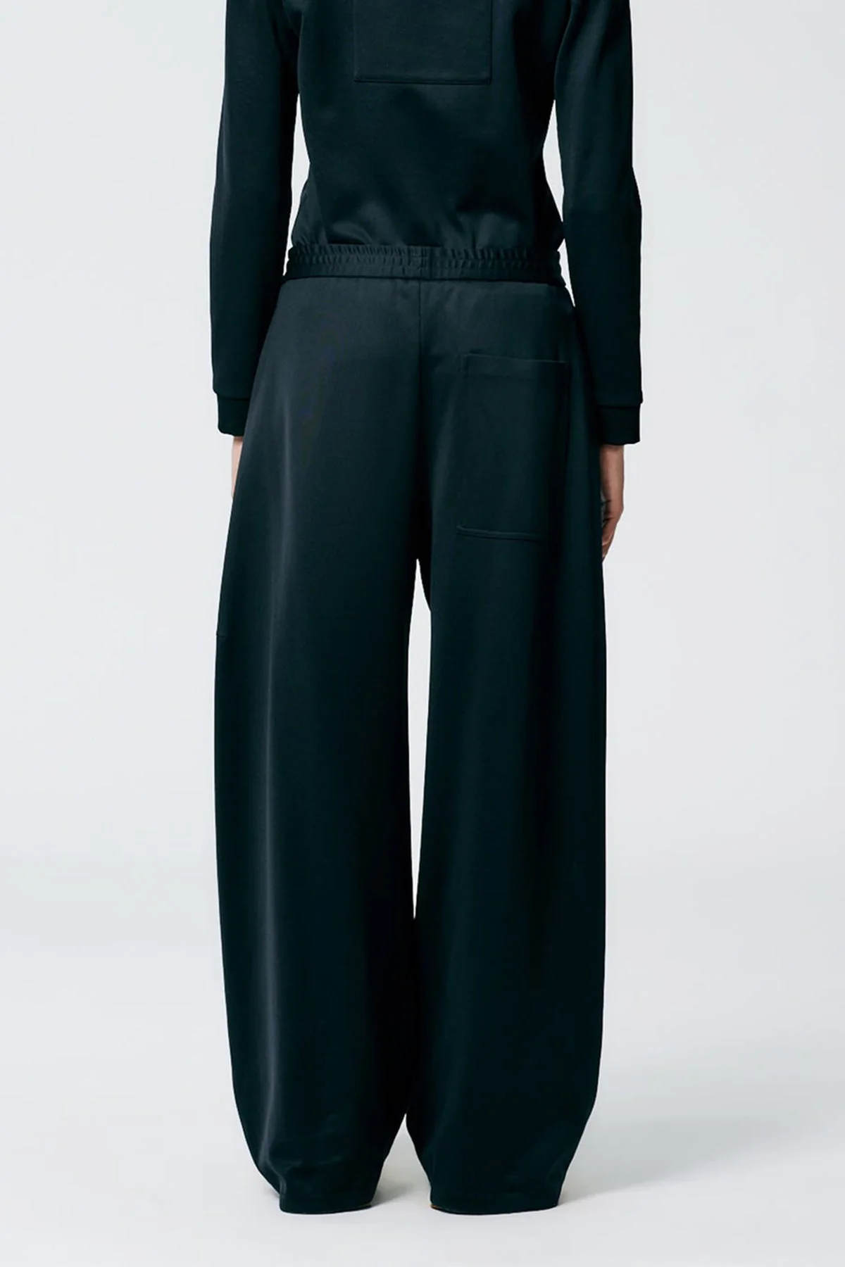 Active Knit Winslow Pant in Black - Image 2