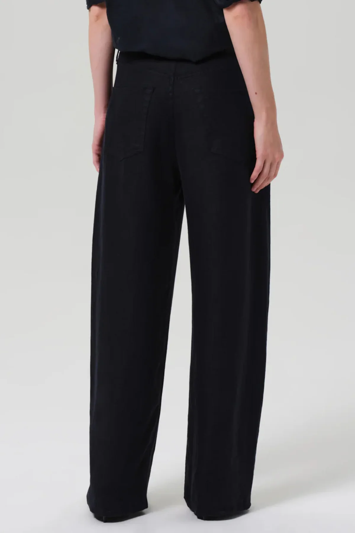 Brynn Drawstring Linen Trouser in True Navy - Image 3