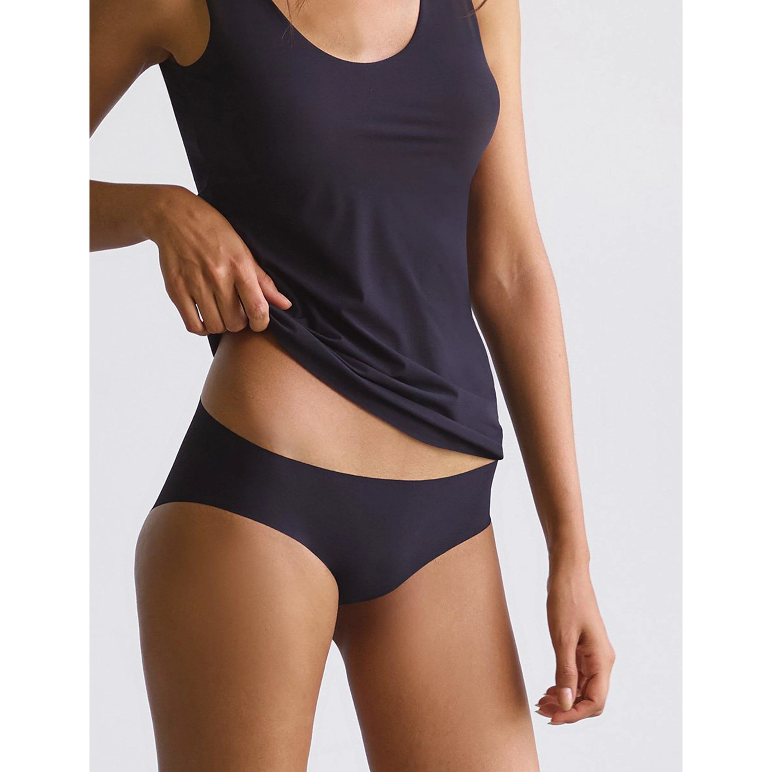 Classic Solid Bikini Black - Image 4