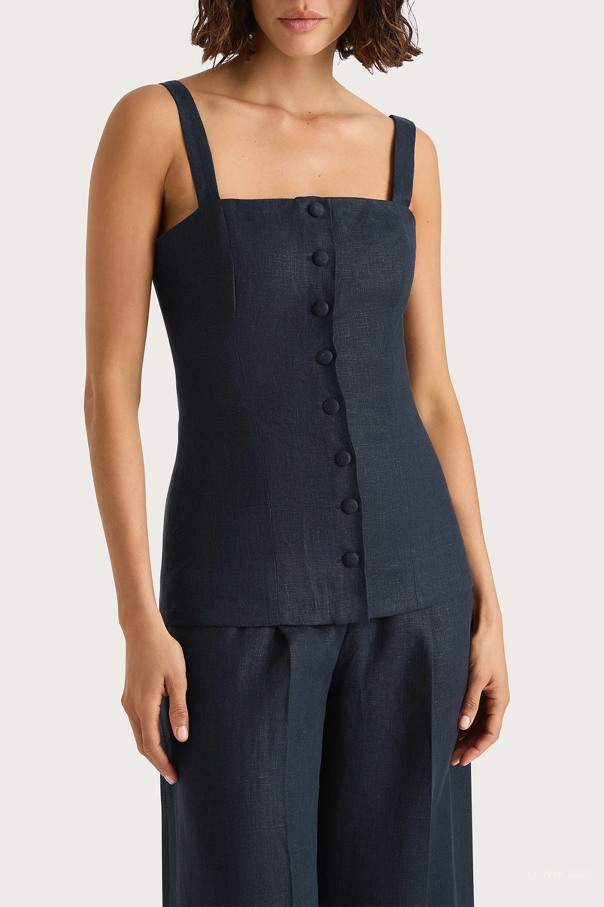 Corbiere Vest in Navy - Image 2