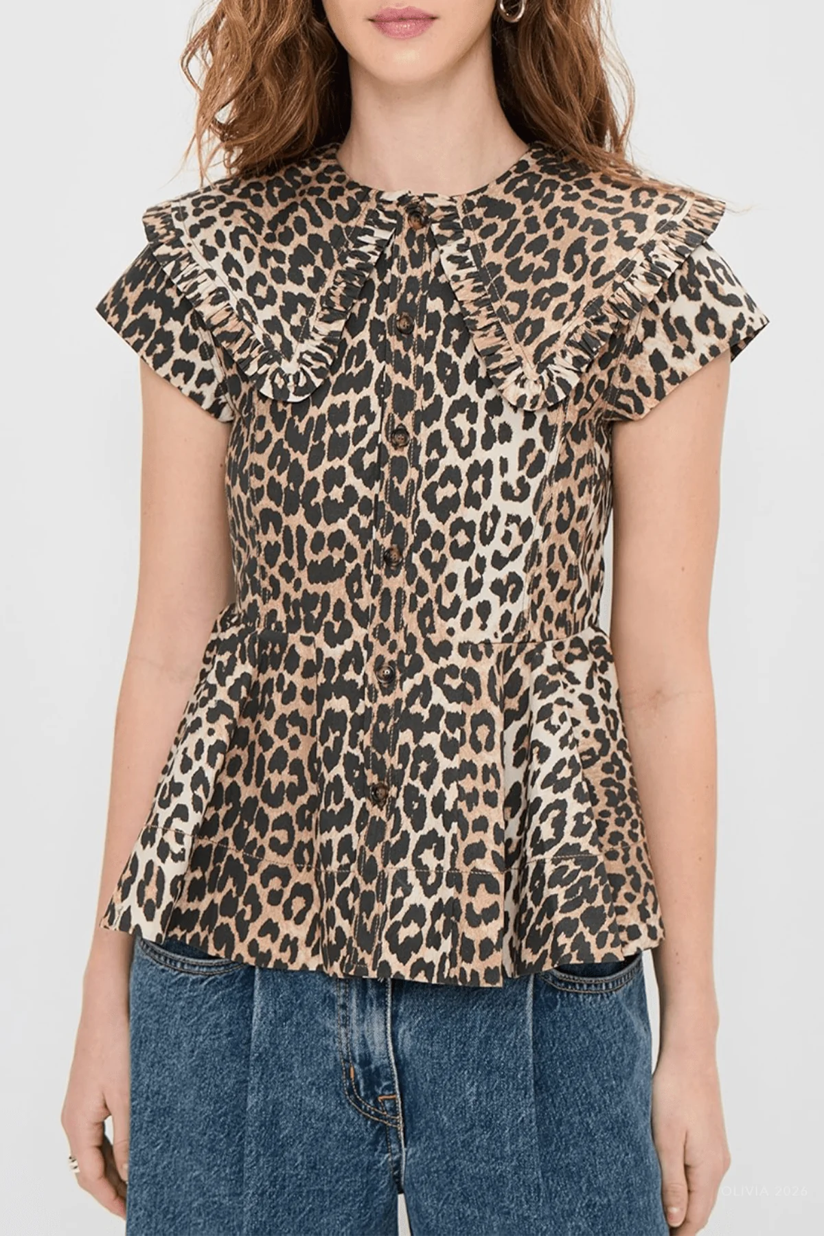 Cotton Peter Pan Collar Shirt in Almond Milk - Image 2