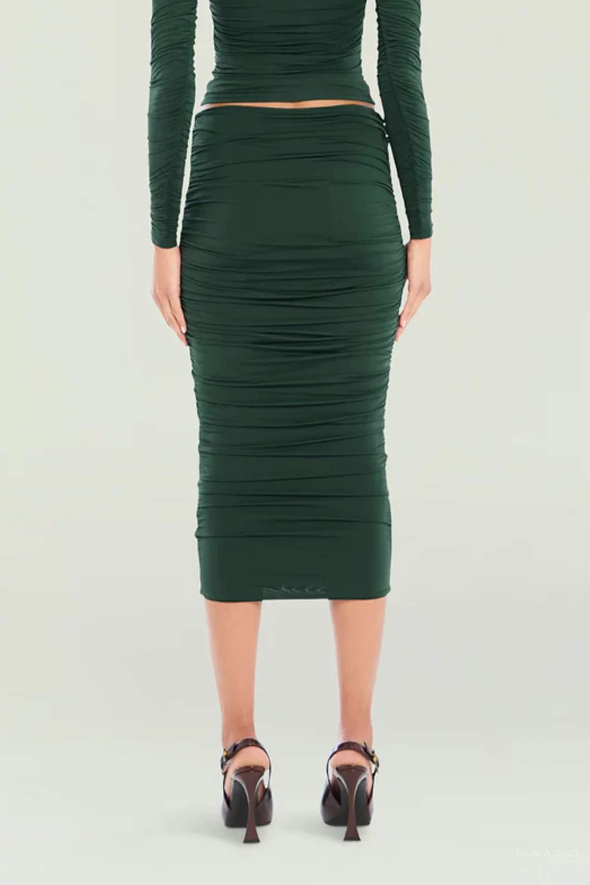 Darcy Mid-Rise Ruched Midi Skirt in Evergreen - Image 3