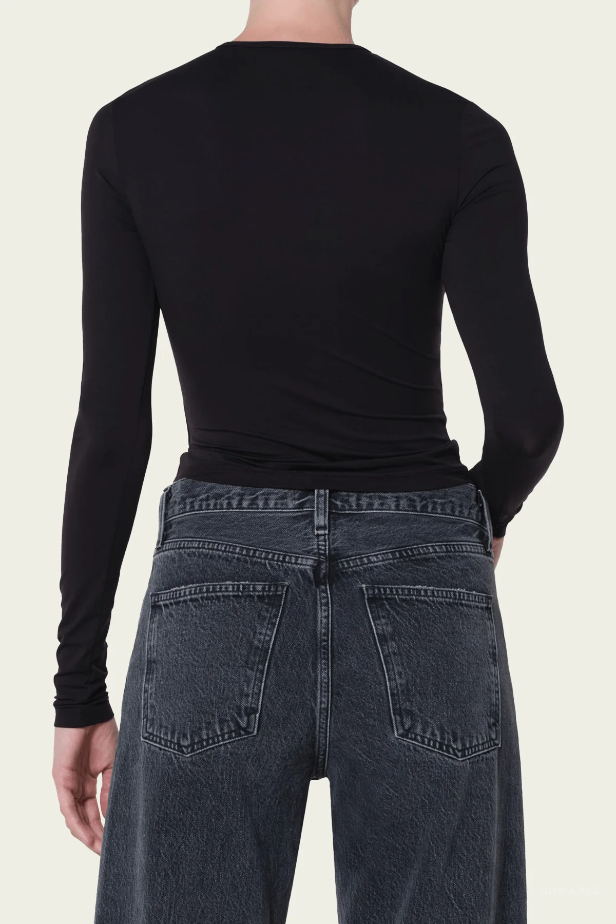 Dion Long-Sleeve Tee in Black - Image 2
