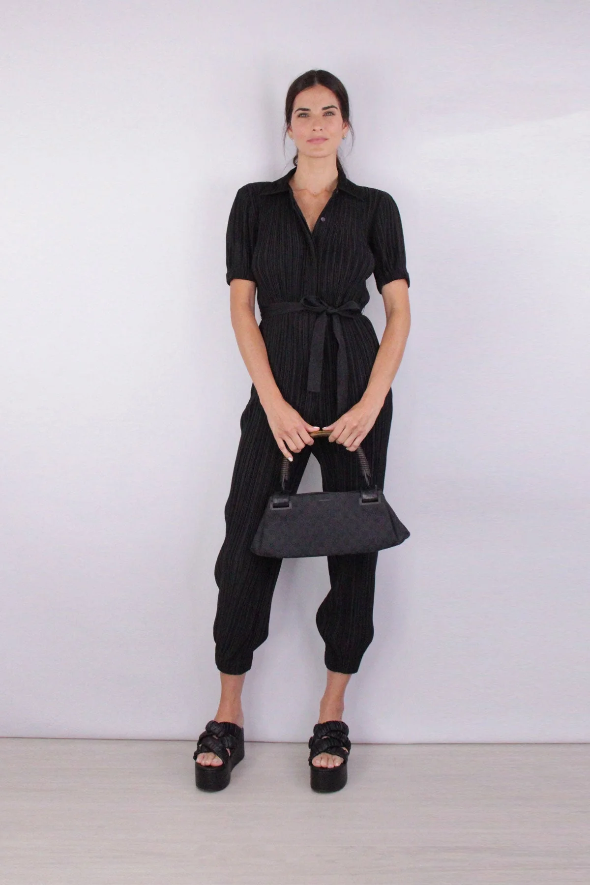 Gucci Black Monogram Canvas Shoulder Handbag with Bamboo Handle - Image 4