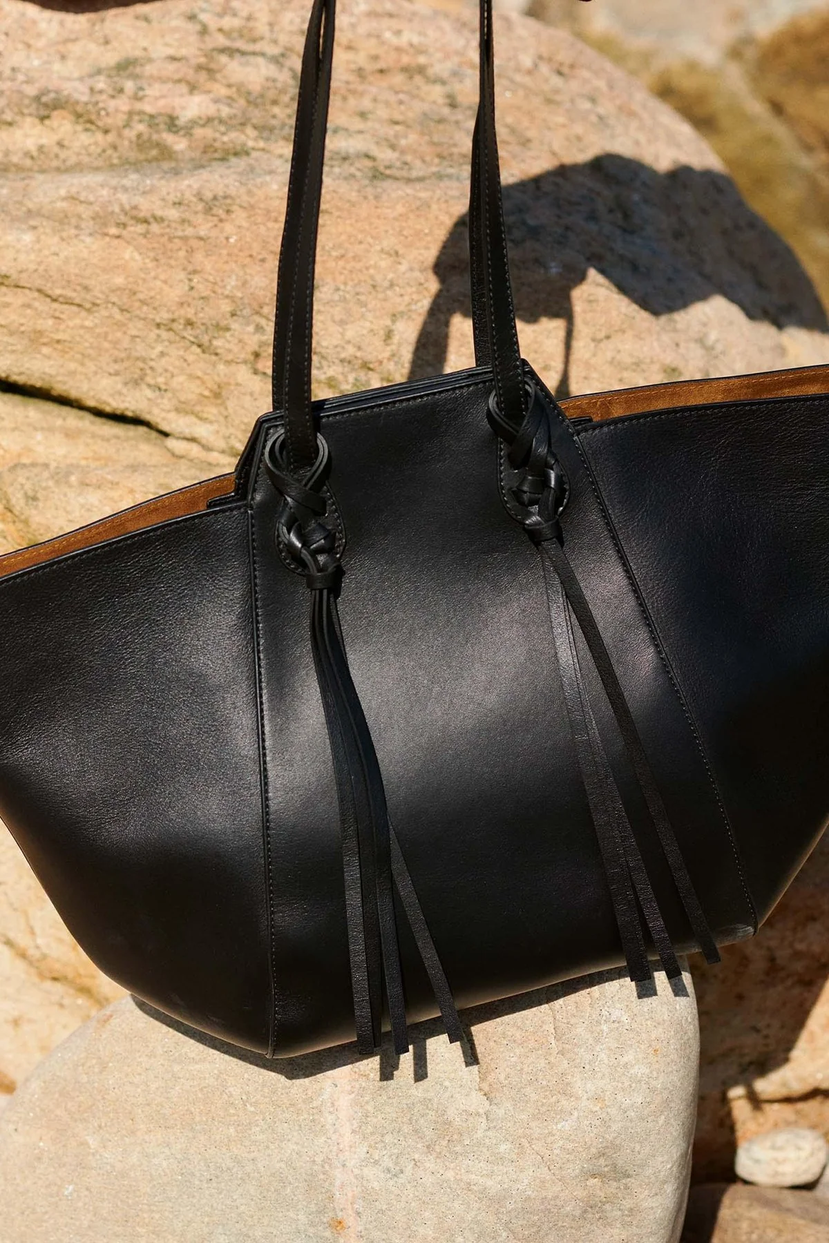 Imogen Large Carryall Tote in Noir Leather - Image 3
