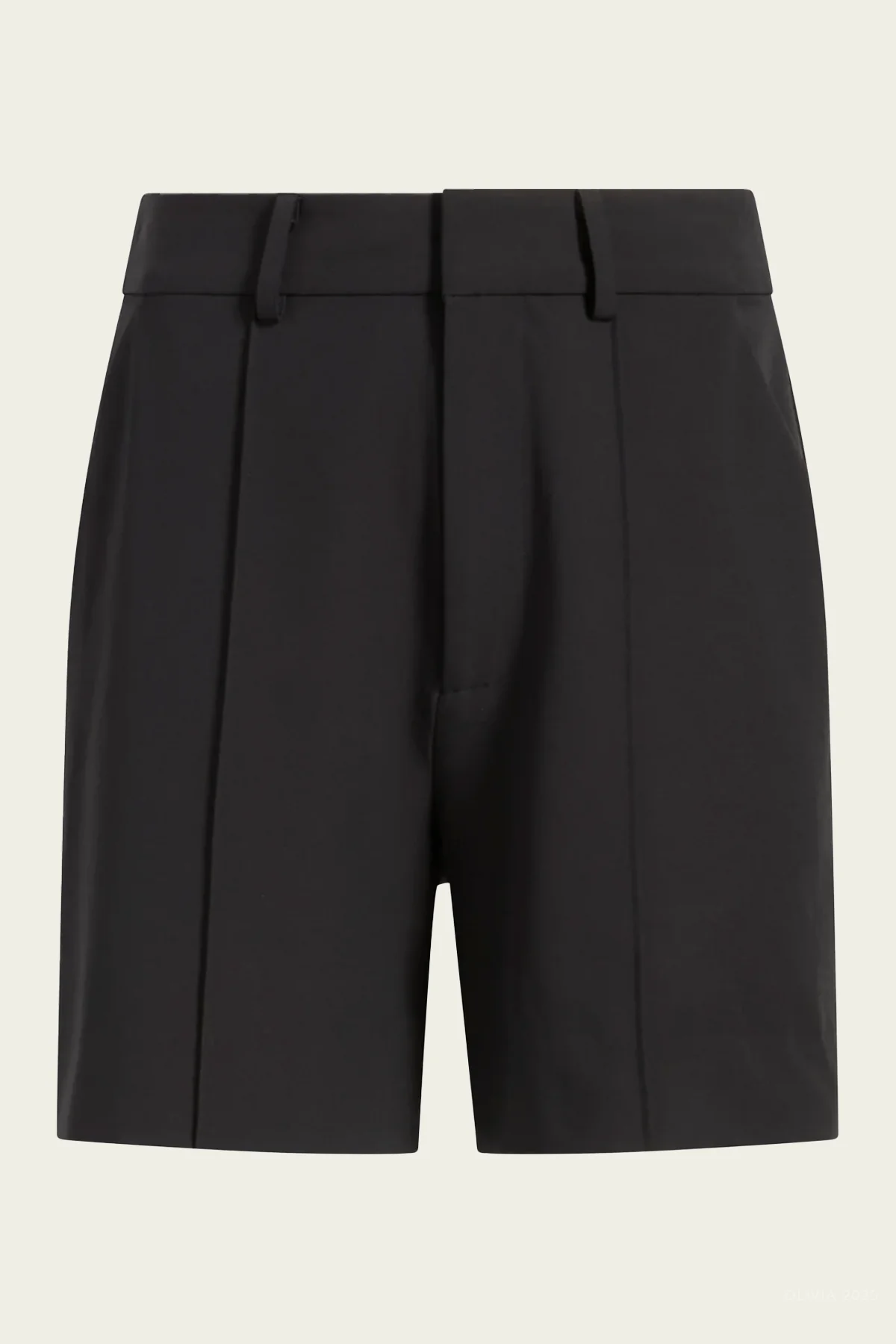 Kallen Short in Black