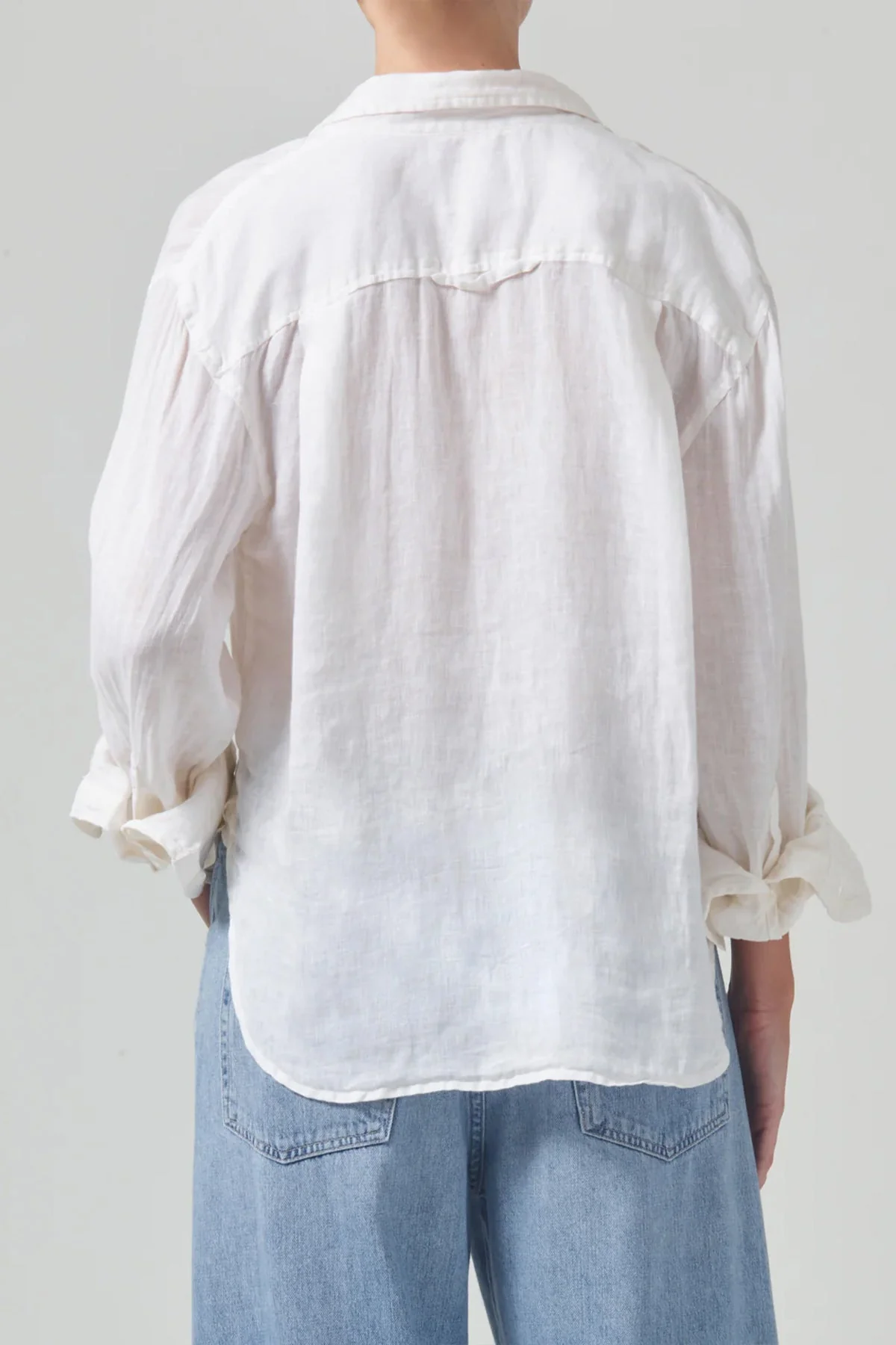 Kayla Shrunken Linen Shirt in Vanilla - Image 3
