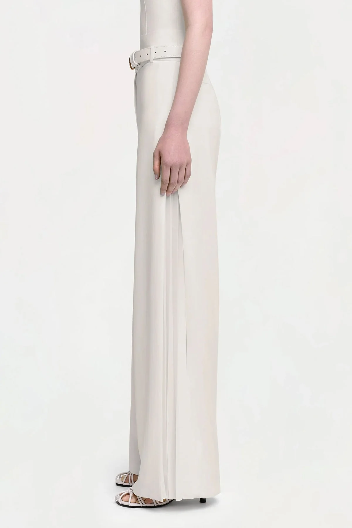 Lilo Pleated Pant in Ivory - Image 4