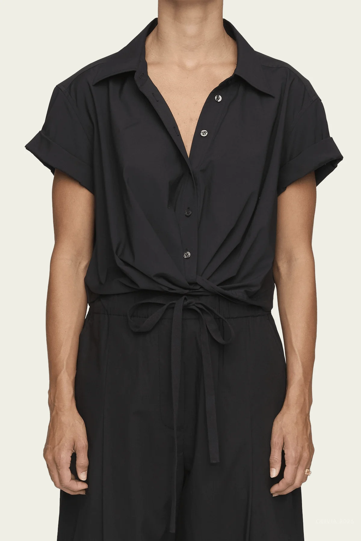 Lily Short-Sleeve Cropped Cotton Shirt in Black - Image 2