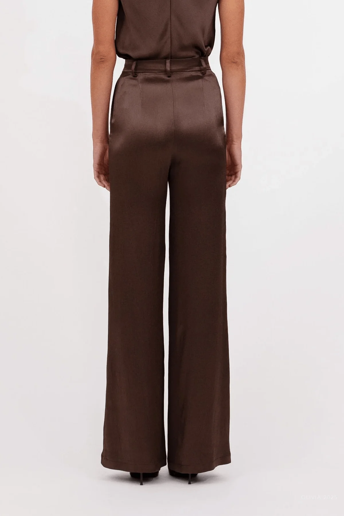 Pauline Straight-Leg Pant in Chocolate - Image 2