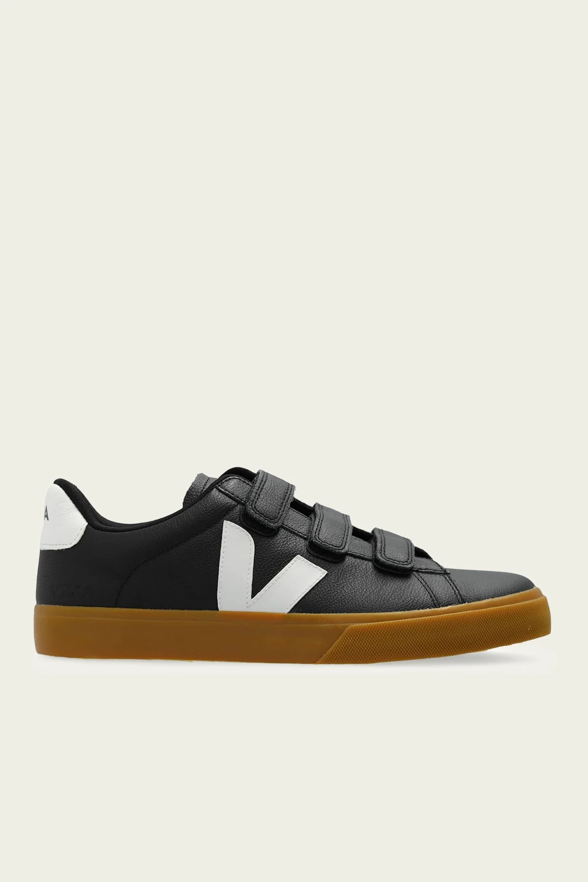Recife Chromefree Leather Men Sneaker in Black White