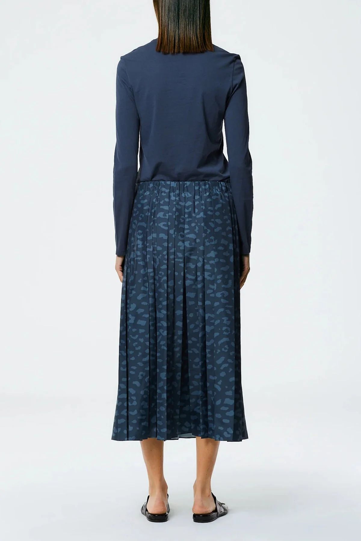 Recycled Sporty Nylon Cheetah Pleated Pull On Skirt in Navy Fog Multi - Image 2