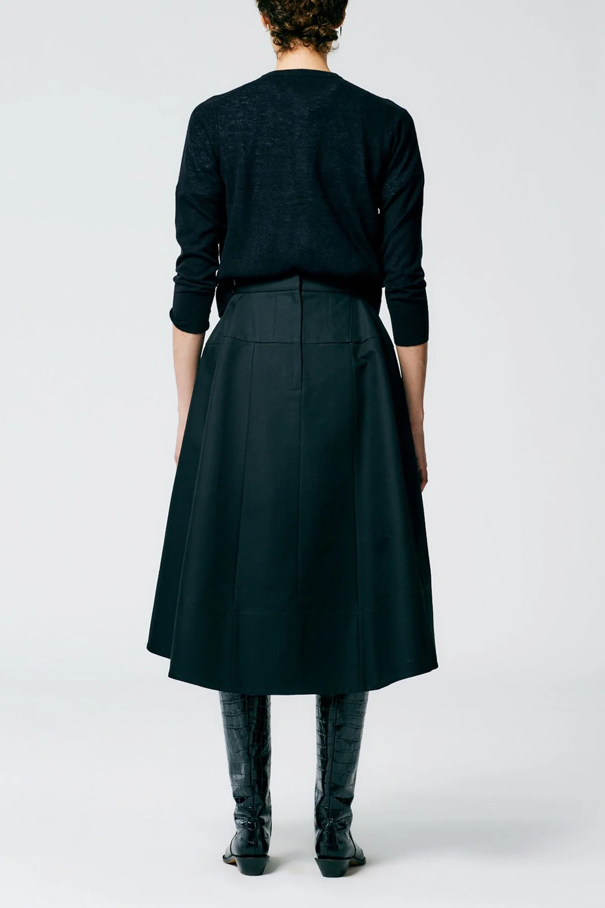 Sculpted Cotton Skirt in Black - Image 2
