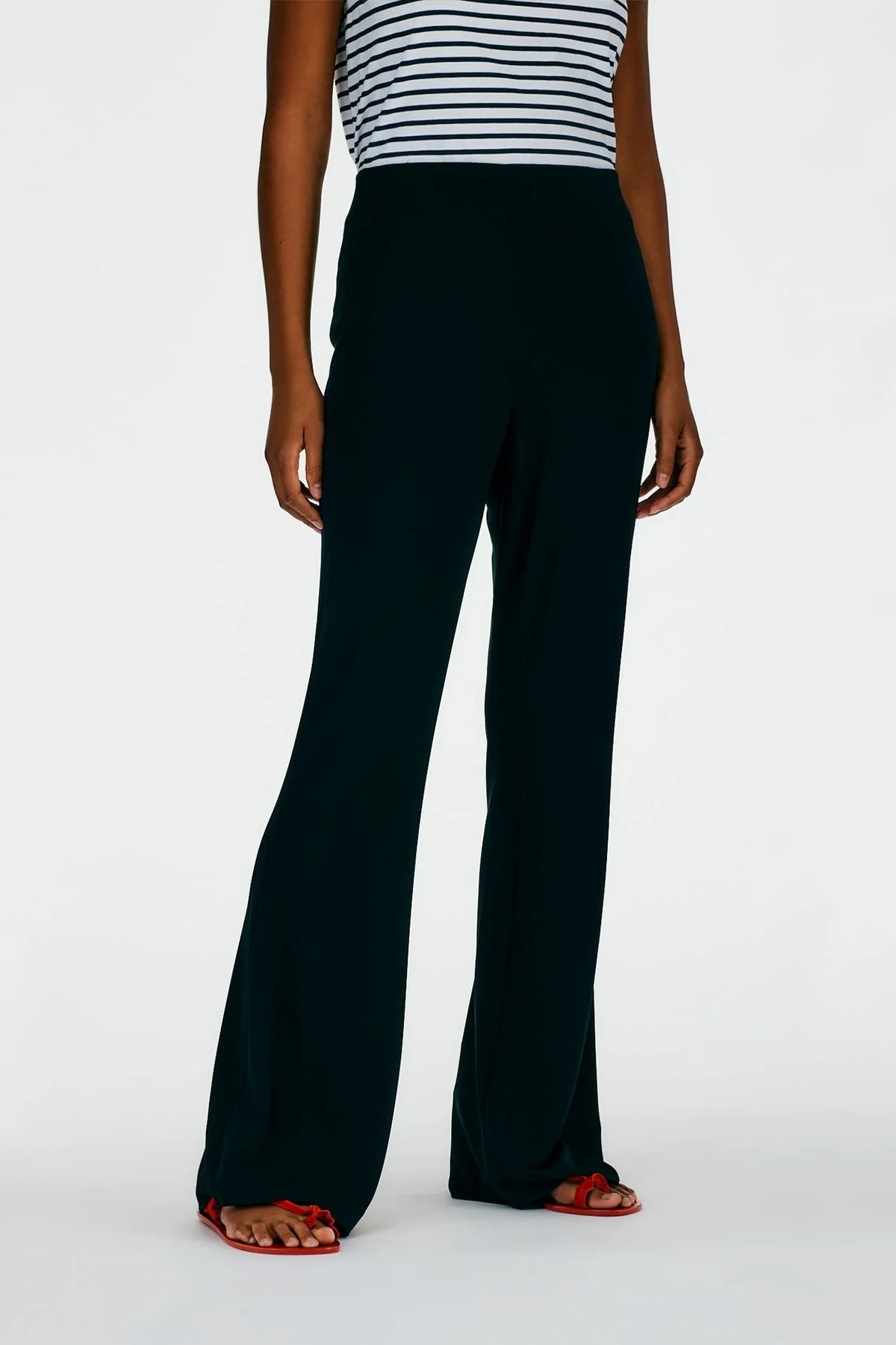 Serpentine Jersey Ali Fluid Pant in Black - Image 2