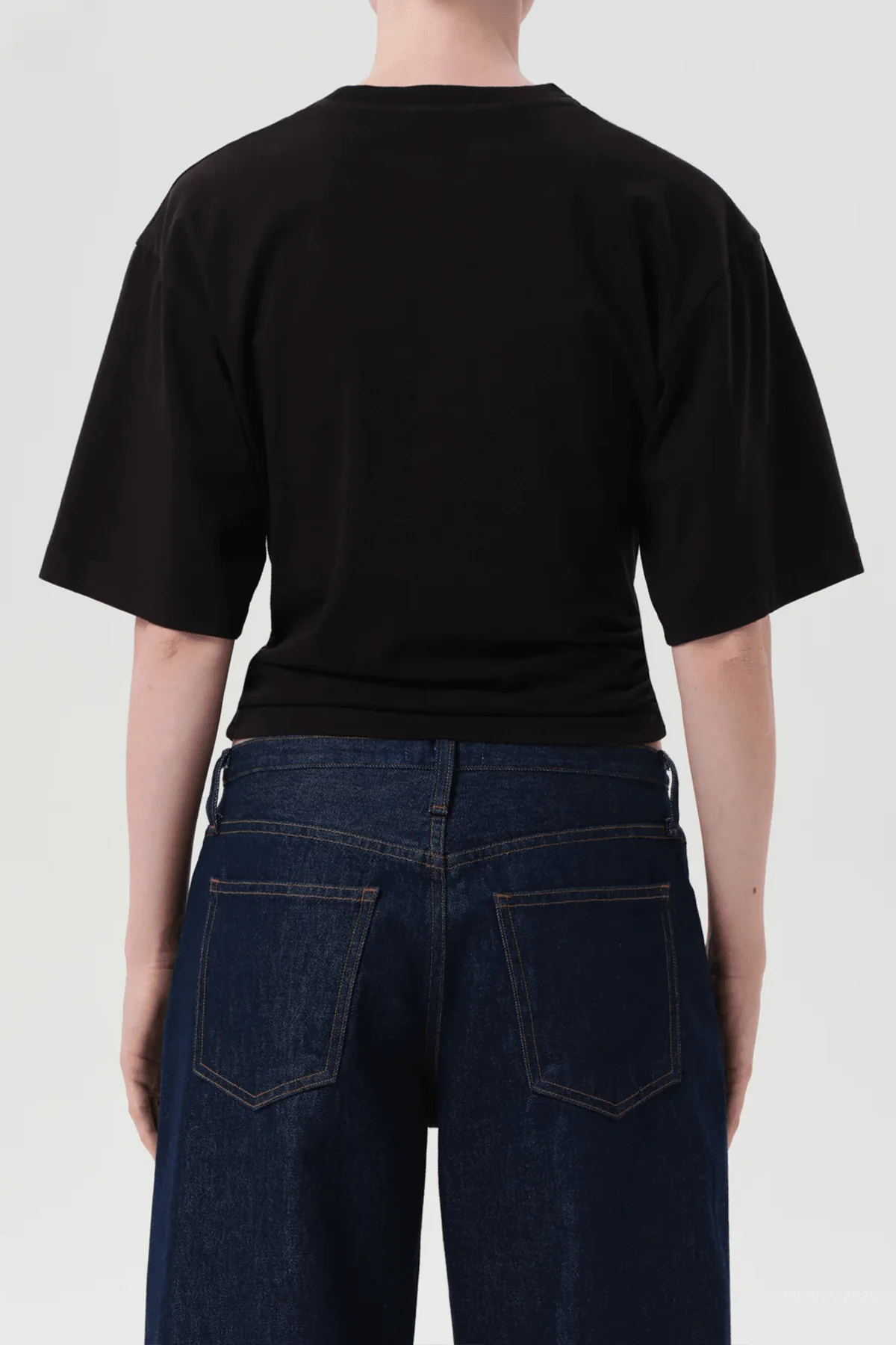 Shari Tee in Black - Image 3