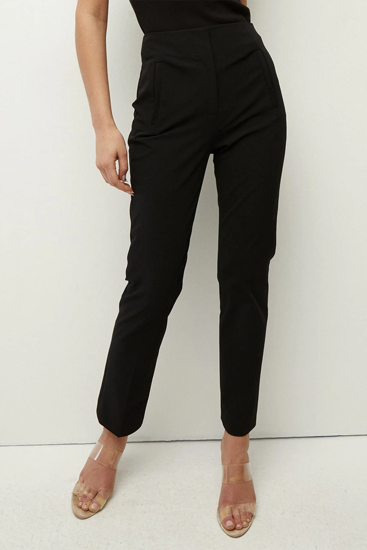 Stila Pant in Black - Image 2
