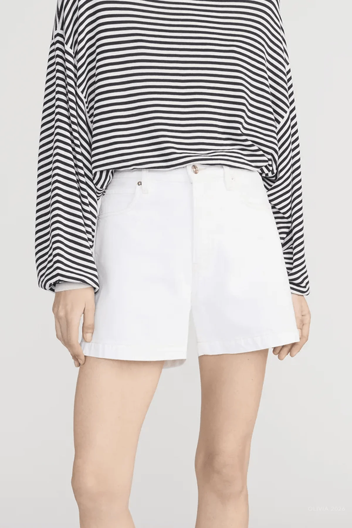 The Everyday Short in Au Natural Clean - Image 2