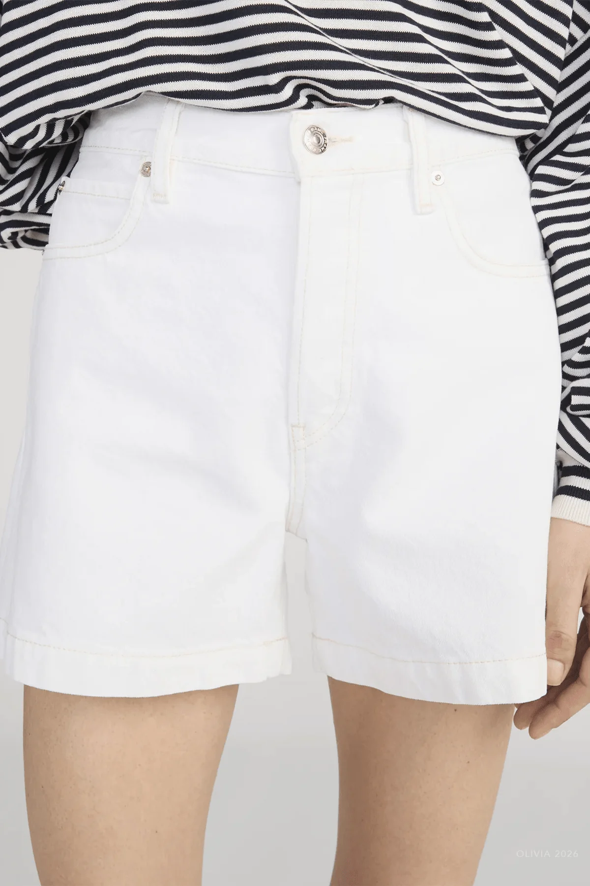 The Everyday Short in Au Natural Clean - Image 4