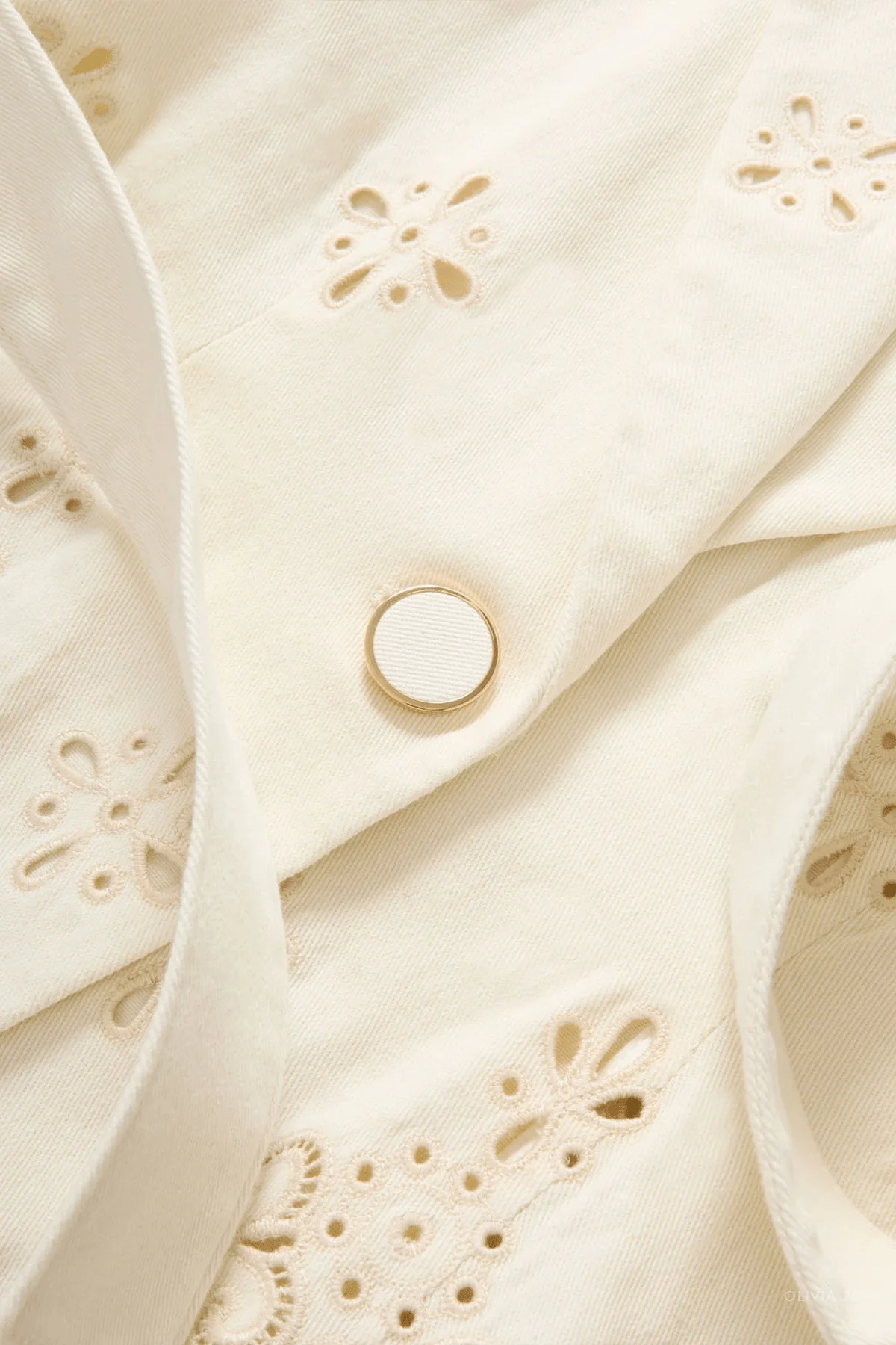 Townes Eyelet Vest in Dove White - Image 5