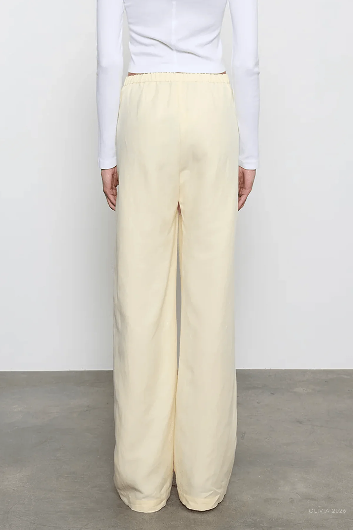 Twill Everywhere Pant in Flan - Image 3