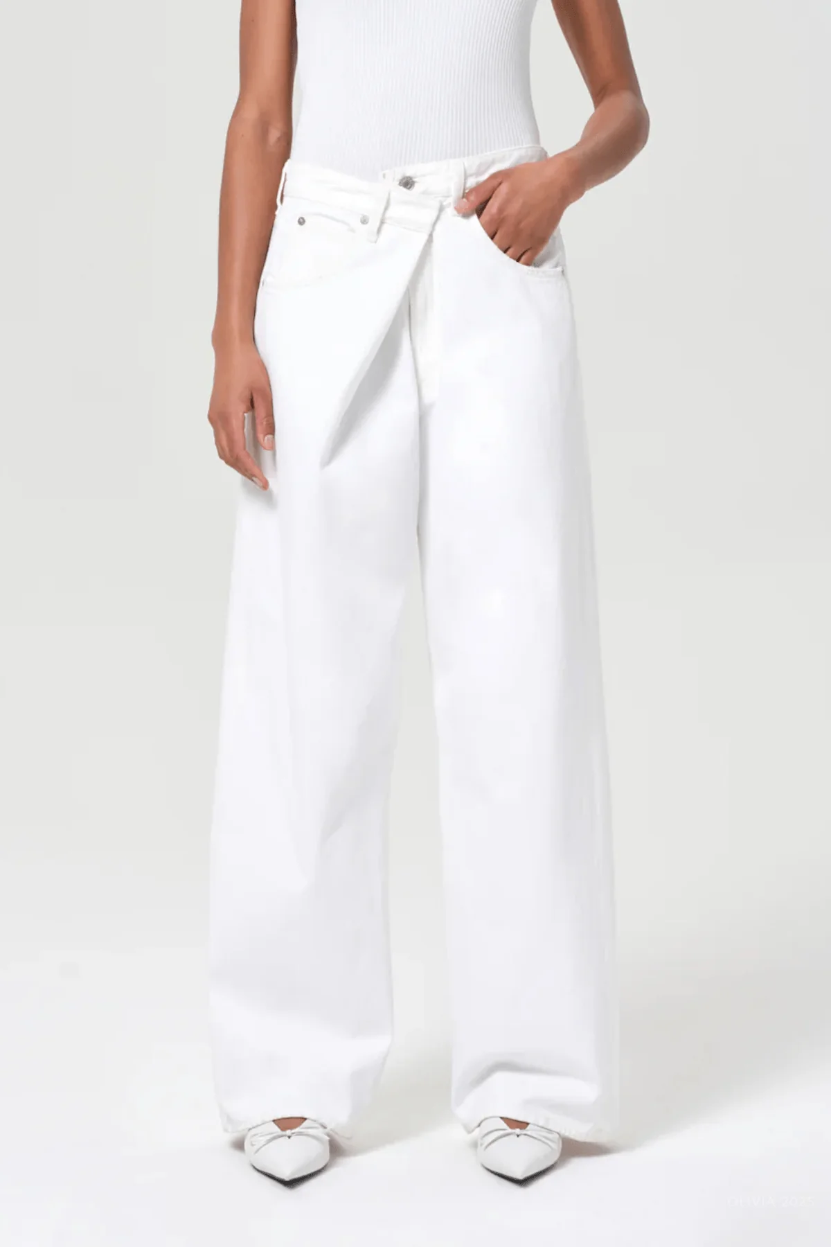 Vana Fold Jean in Milkshake - Image 2