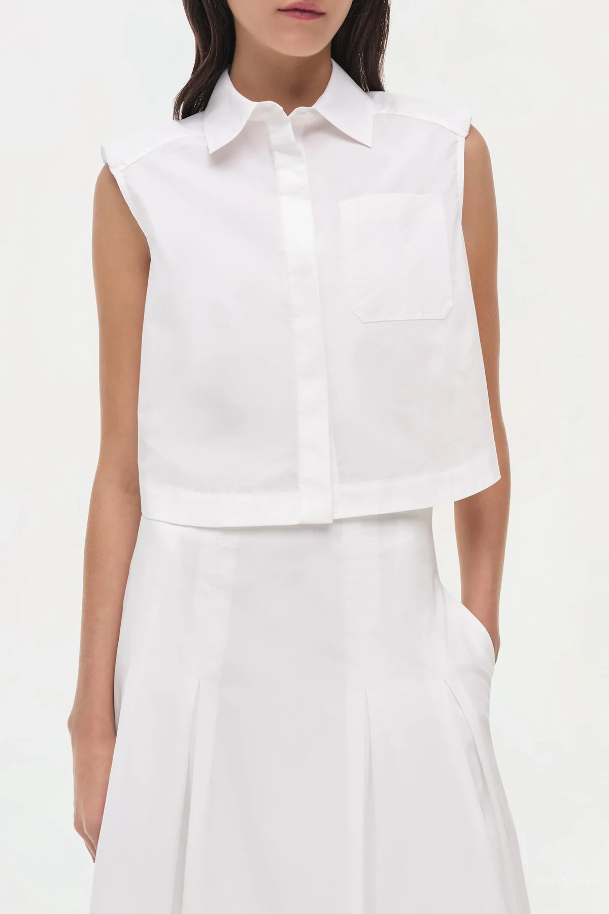 Winslow Cotton Cropped Shirt in White - Image 2
