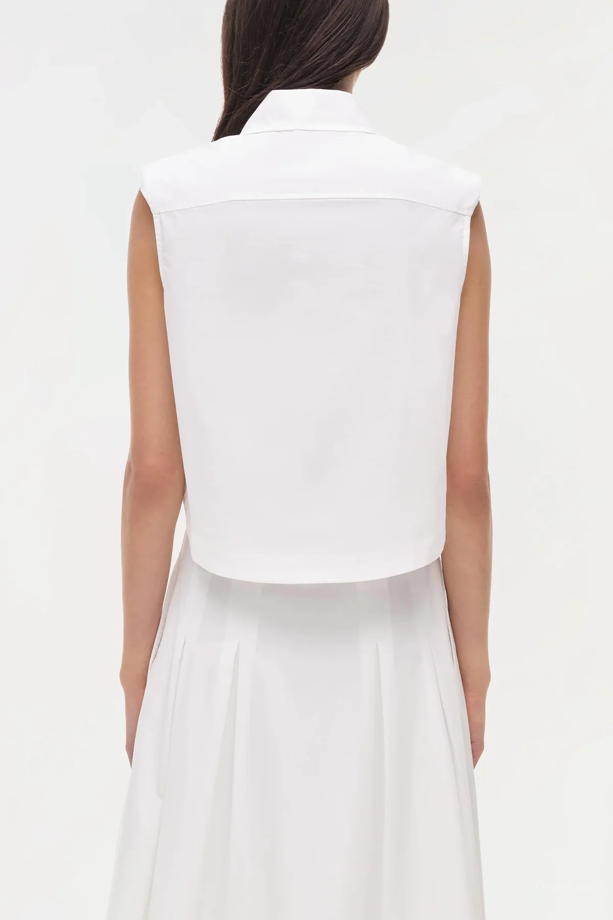 Winslow Cotton Cropped Shirt in White - Image 3
