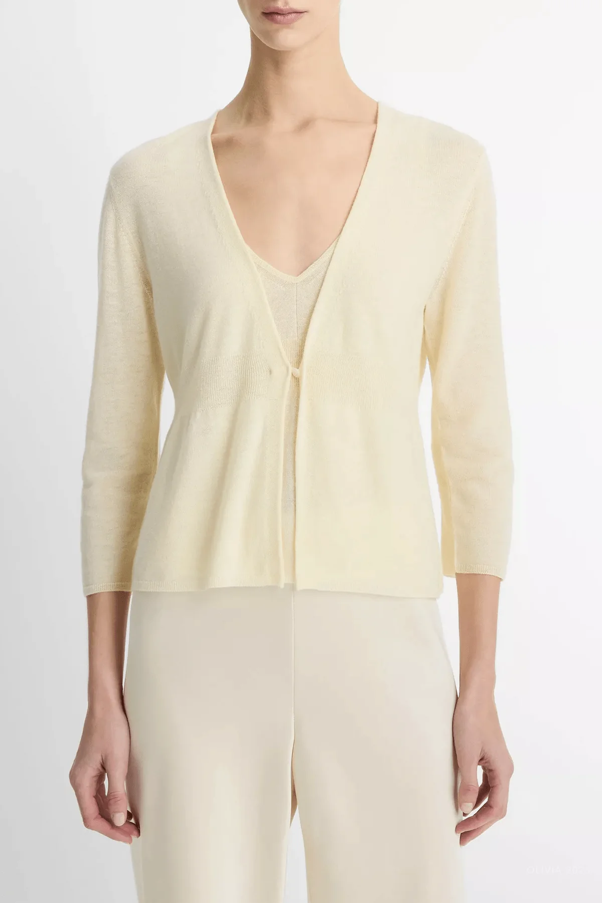 Wool & Cashmere-Blend Cardigan in Dark Vanille